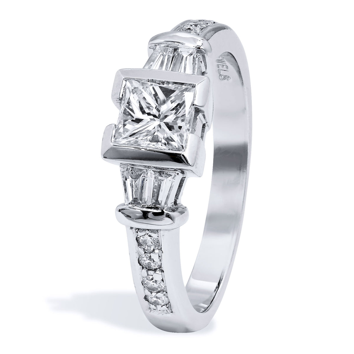 Semi-Bezel Princess Cut Diamond platinum Engagement Ring - Alternate View 2