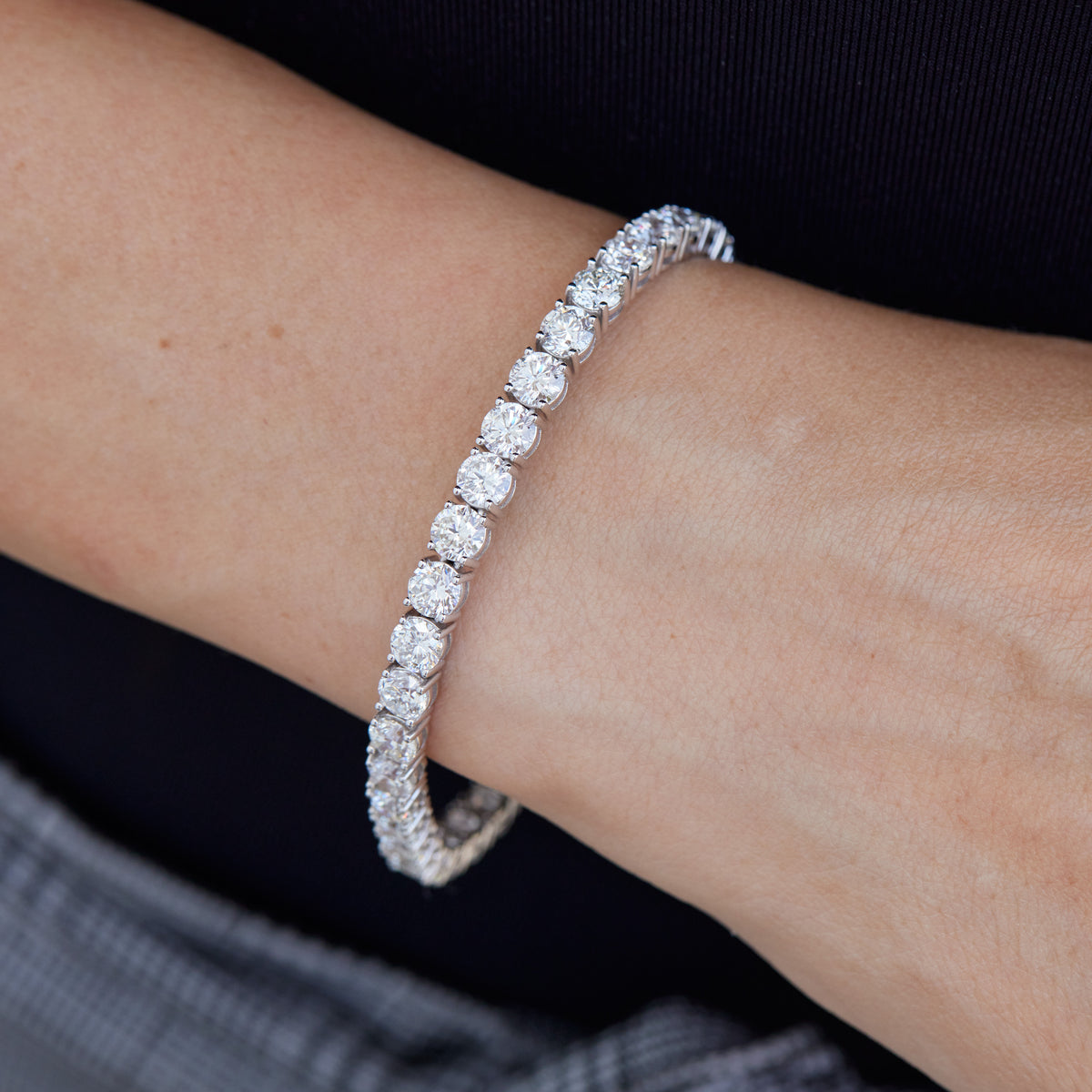 Diamond White Gold Tennis Bracelet - Alternate View 2