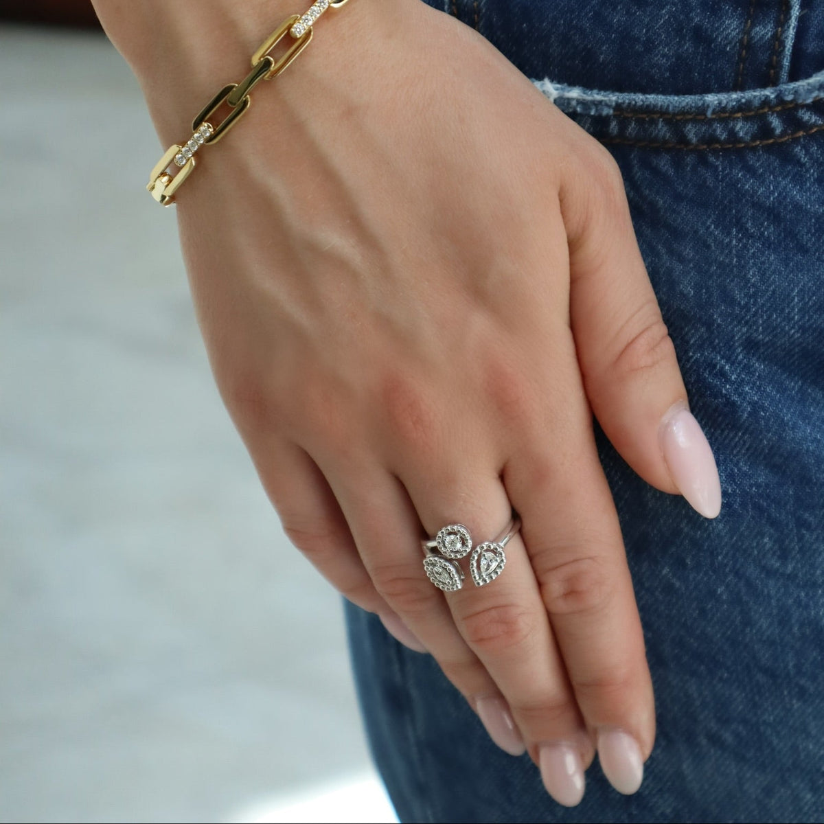 18kt White Gold Dolcetto 3 Stone Diamond Ring - Alternate View 1