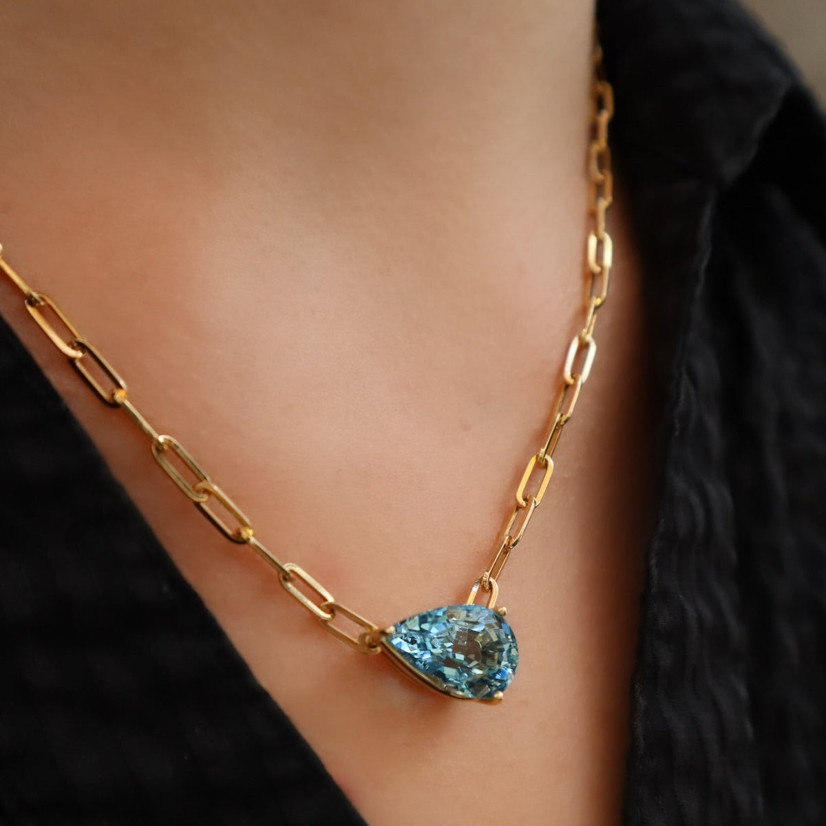 Aquamarine 18kt Yellow Gold Pendant Paperclip Necklace - Alternate View 2