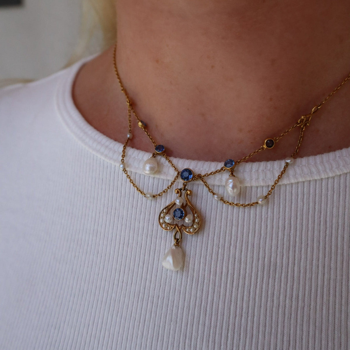 Antique Yogo Sapphire and Pearl Yellow Gold Necklace - Alternate View 1