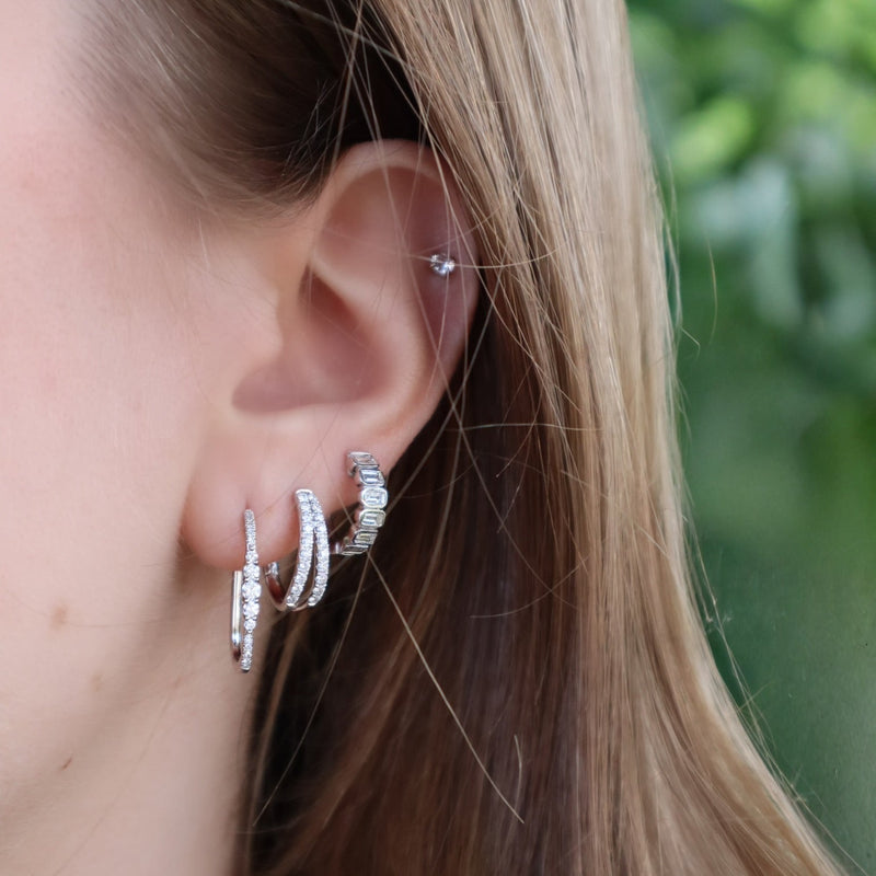 14kt White Gold Diamond Oval Hoop Earrings Earrings Shy Creation